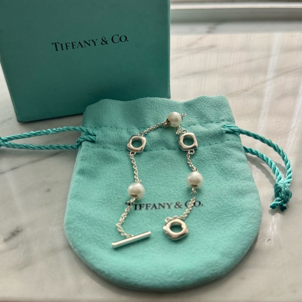 Tiffany & Co. Cultured Pearl Cushion Toggle Bracelet